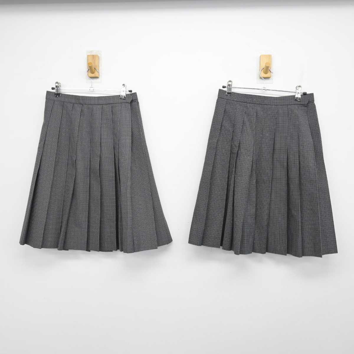 【中古】大阪府 高槻市立城南中学校 女子制服 3点 (ブレザー・スカート・スカート) sf050226