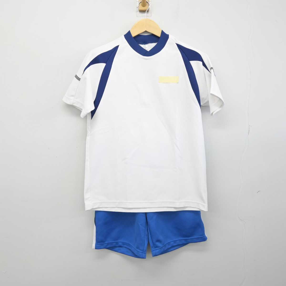 【中古】熊本県 熊本マリスト学園高等学校 女子制服 2点 (体操服 上・体操服 下) sf050293