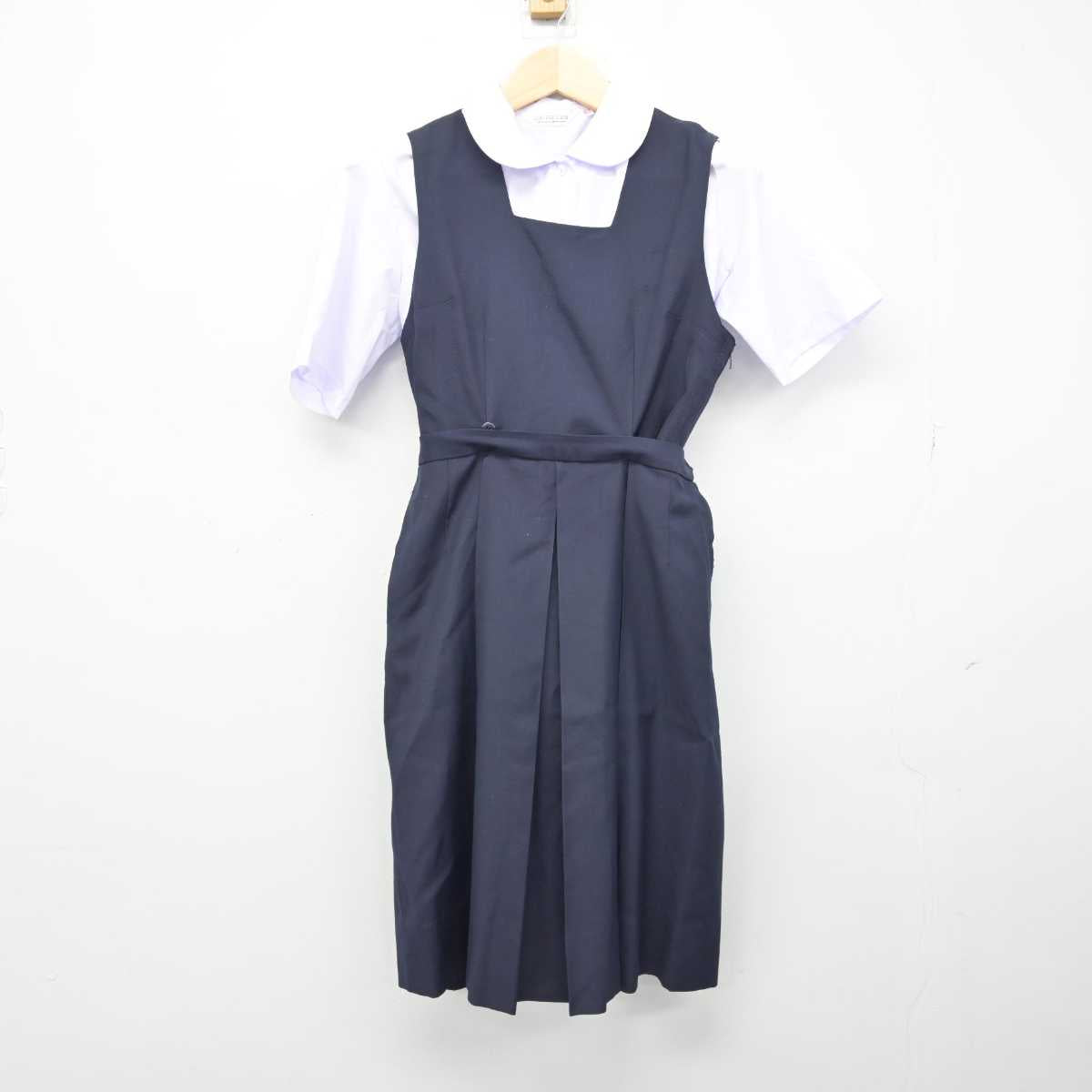 【中古】神奈川県 坂本中学校/旧制服 女子制服 3点 (ベスト・シャツ・スカート) sf050413