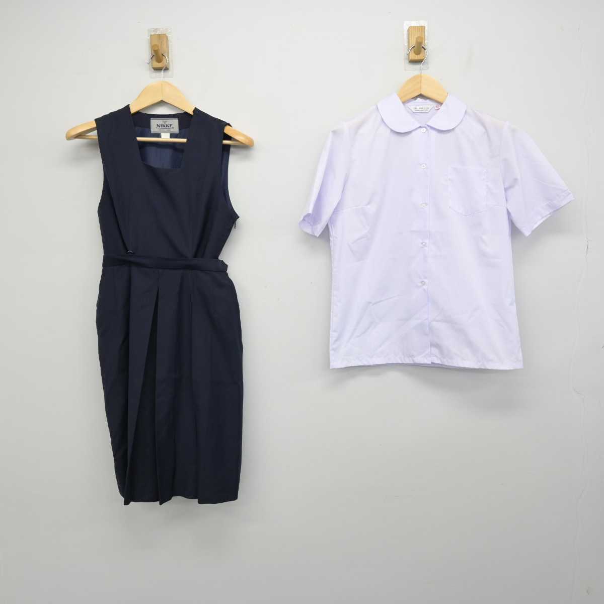 【中古】神奈川県 坂本中学校/旧制服 女子制服 3点 (ベスト・シャツ・スカート) sf050413