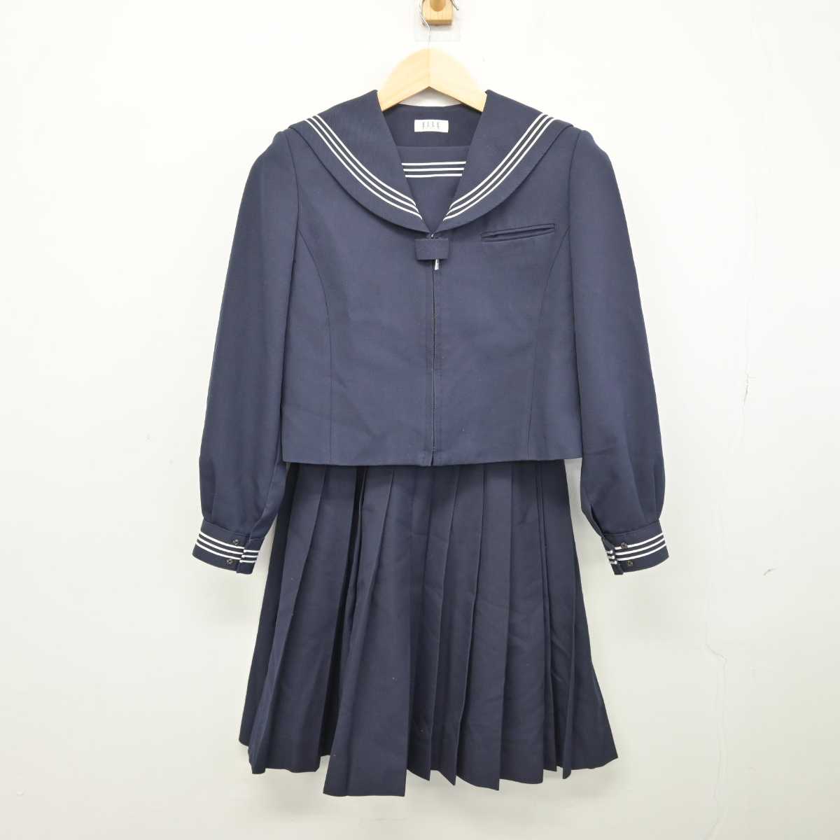 【中古】秋田県 秋田西中学校 女子制服 2点 (セーラー服・スカート) sf050448