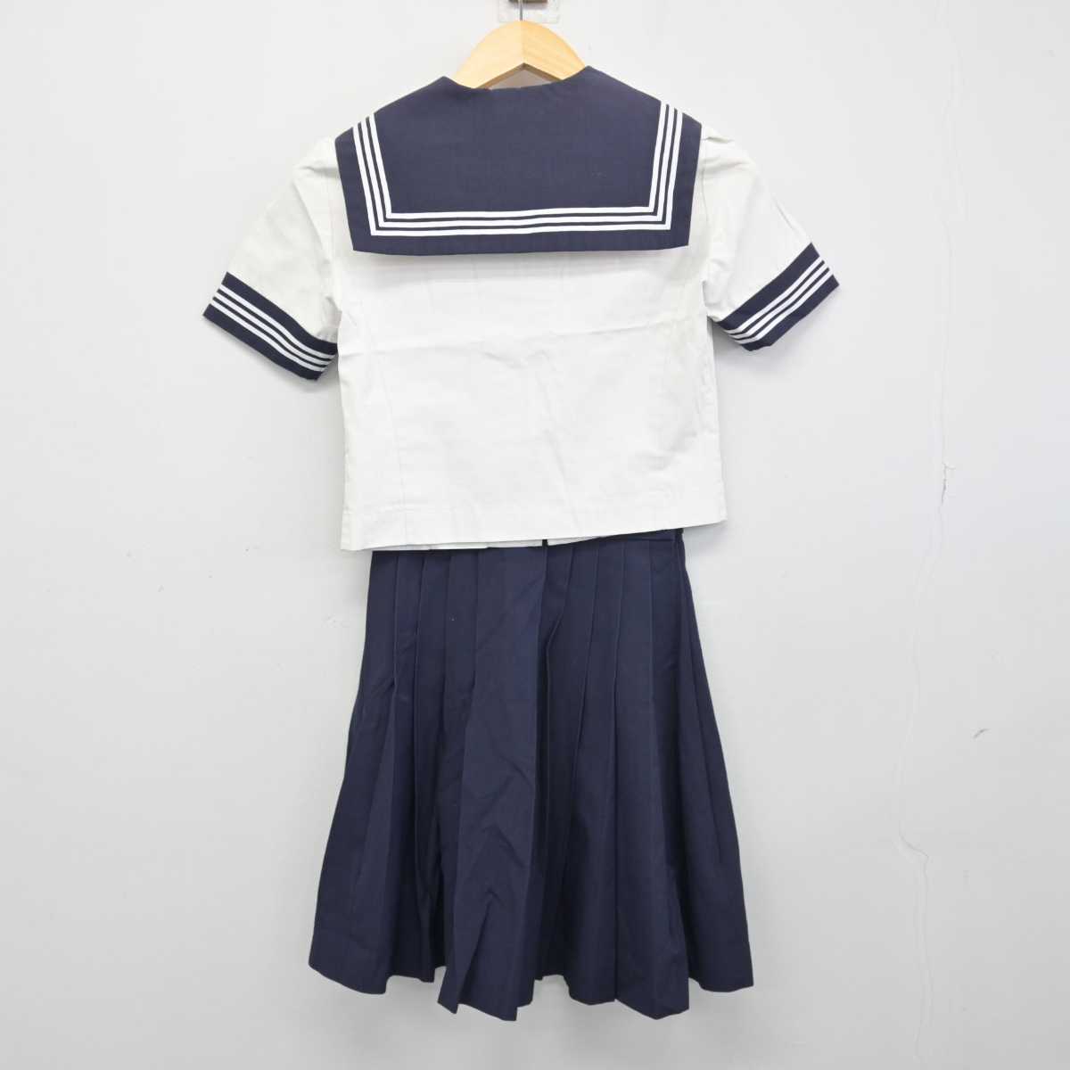 【中古】東京都 目白研心中学校・高等学校 女子制服 2点 (セーラー服・スカート) sf050526