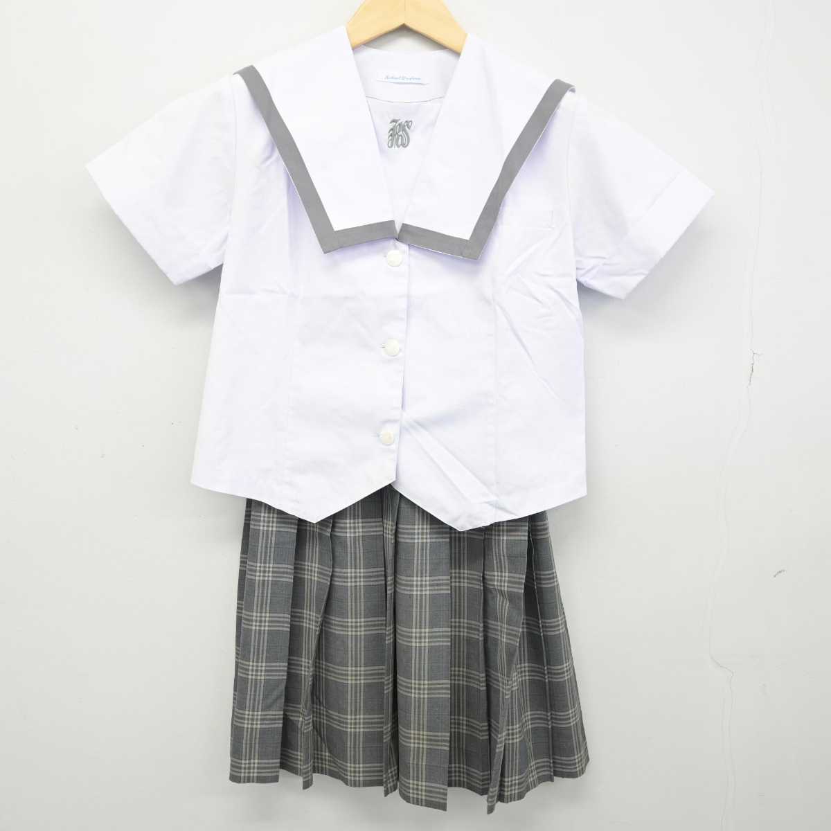 【中古】大阪府 岸和田市立産業高等学校 女子制服 2点 (セーラー服・スカート) sf050755