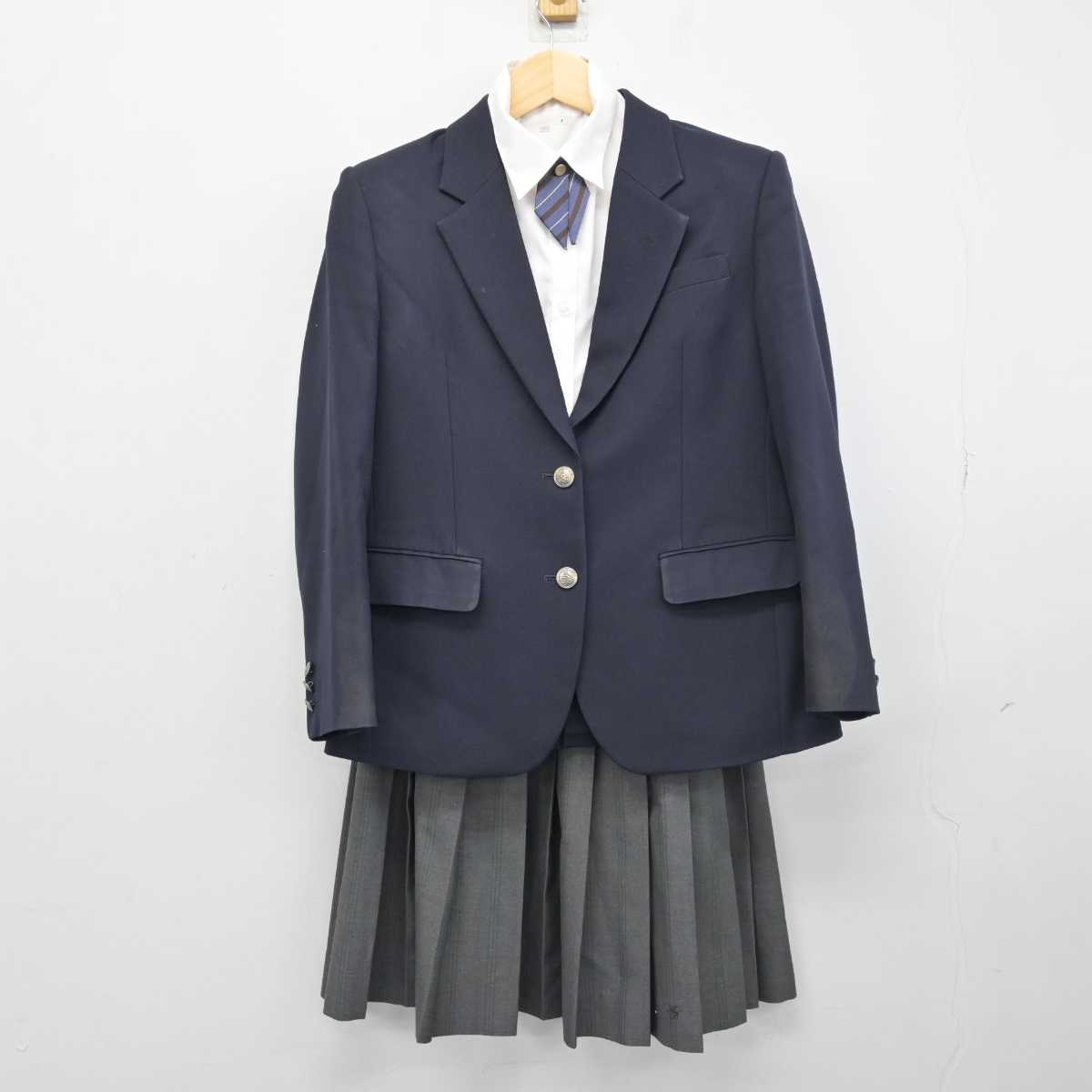 【中古】東京都 荒川商業高等学校 女子制服 4点 (ブレザー・シャツ・スカート) sf050836