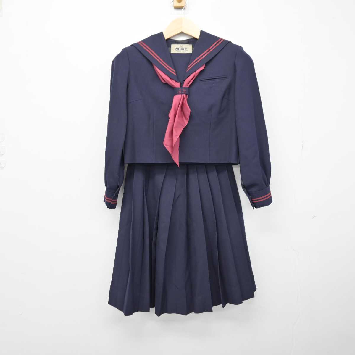 【中古】山梨県 猿橋中学校 女子制服 3点 (セーラー服・スカート) sf050909