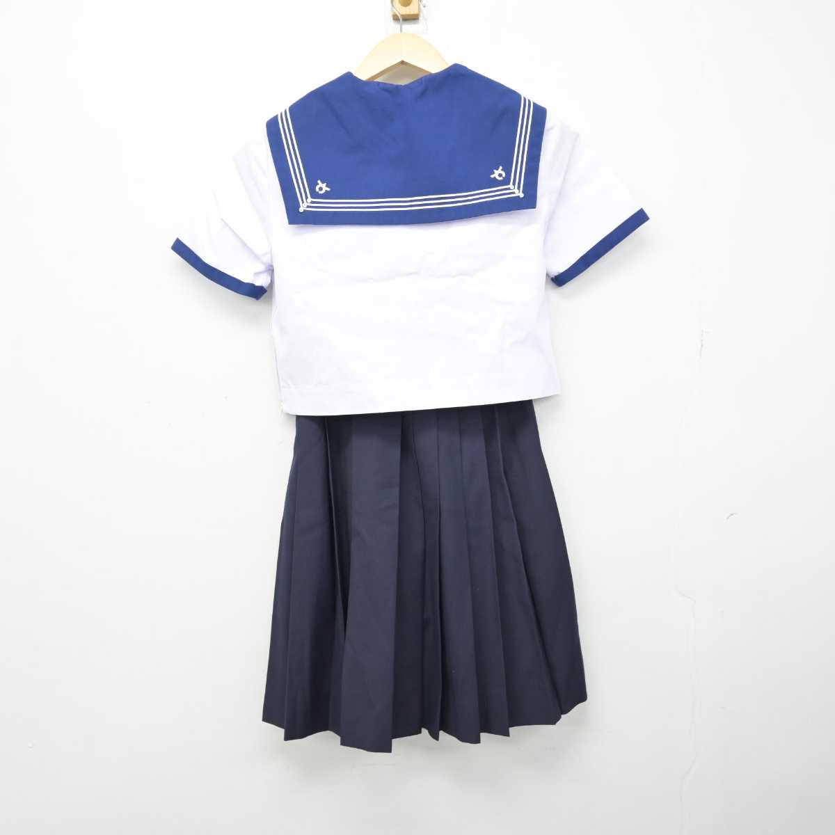 【中古】山梨県 猿橋中学校 女子制服 5点 (セーラー服・スカート) sf050910