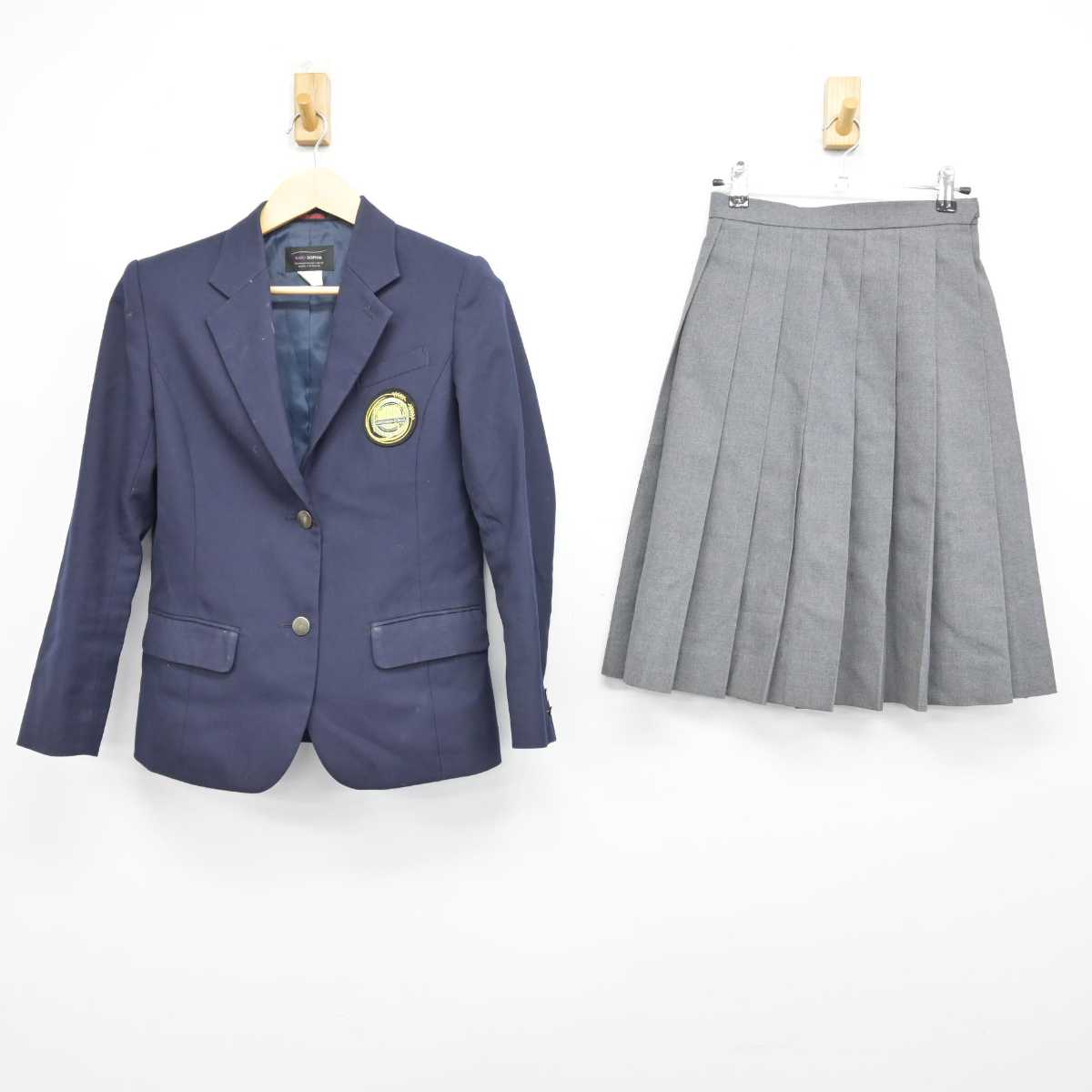 【中古】東京都 稲付中学校 女子制服 2点 (ブレザー・スカート) sf050954