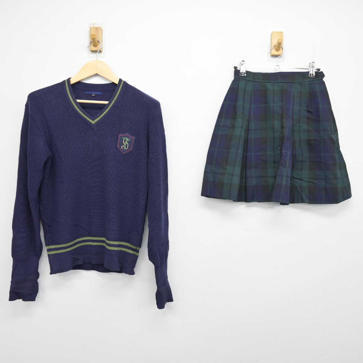 【中古】神奈川県 桐蔭学園高等学校/旧制服 女子制服 2点 (ニット・スカート) sf050980