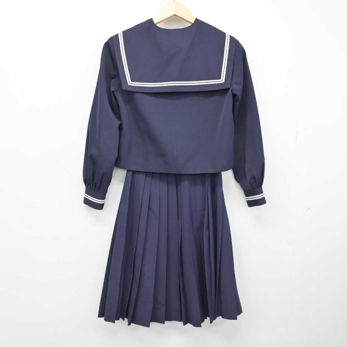 【中古】高知県 高知市立一宮中学校 女子制服 2点 (セーラー服・スカート) sf051011