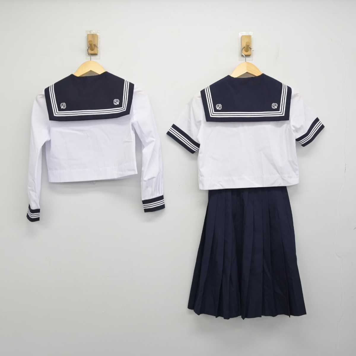 【中古】埼玉県 栄中学校 女子制服 3点 (セーラー服・セーラー服・スカート) sf051021