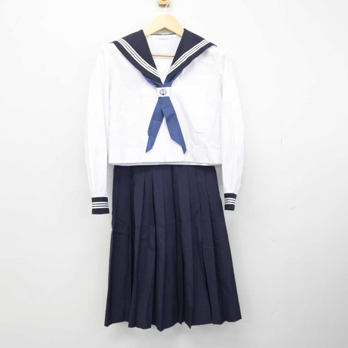 【中古】埼玉県 栄中学校 女子制服 4点 (セーラー服・セーラー服・スカート) sf051022