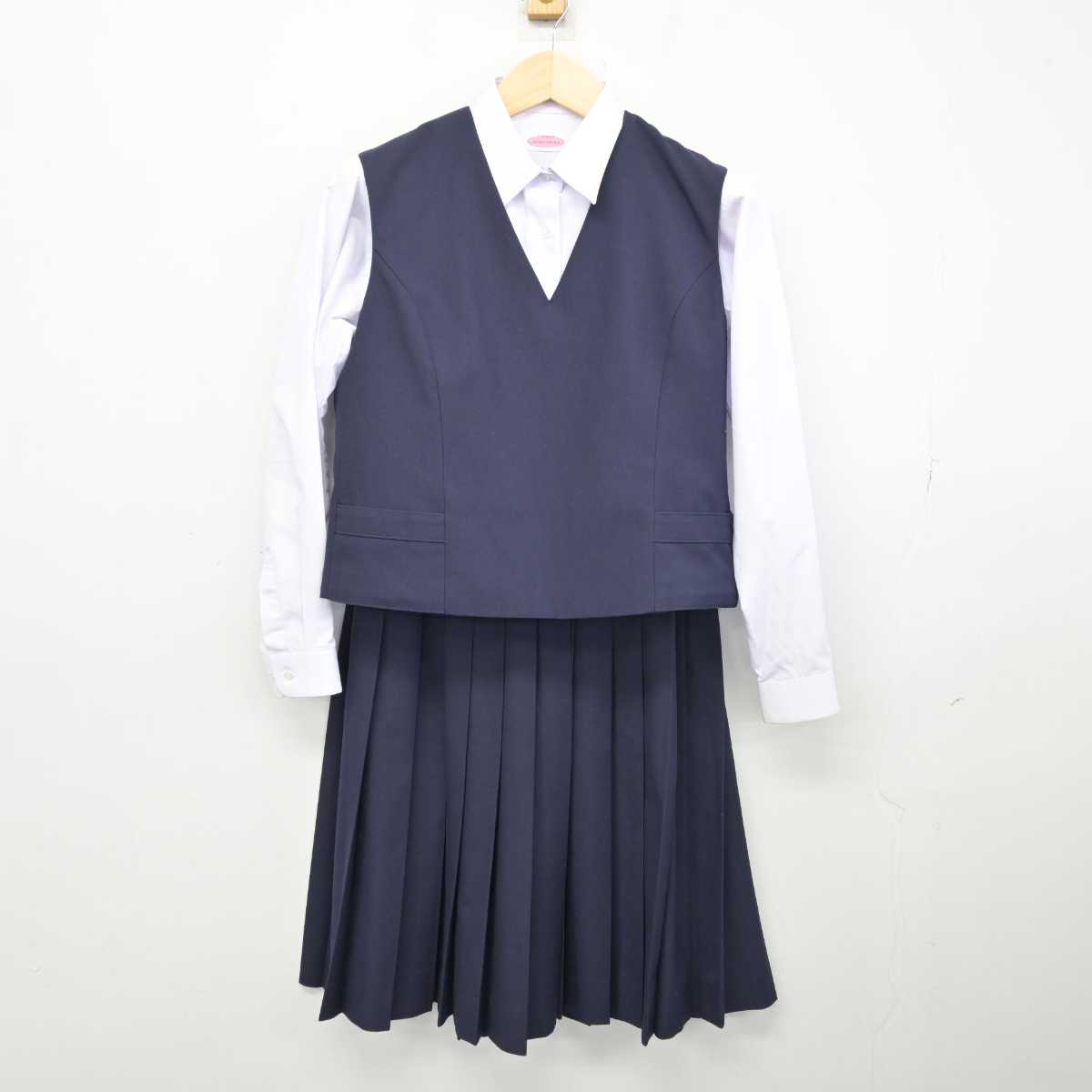 【中古】群馬県 吉岡中学校 女子制服 4点 (ブレザー・ベスト・シャツ・スカート) sf051079