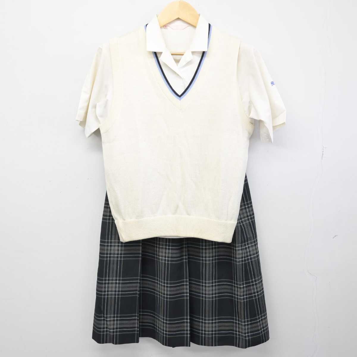 【中古】静岡県 清水南高等学校中等部 女子制服 3点 (ニットベスト・シャツ・スカート) sf051121