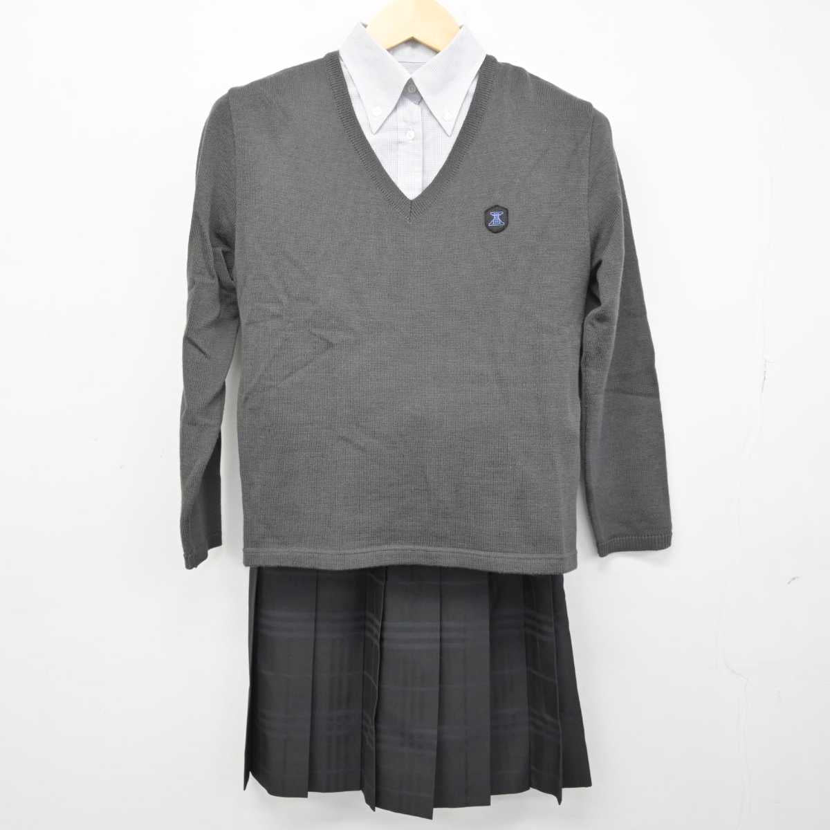 【中古】広島県 五日市高等学校 女子制服 3点 (シャツ・ニット・スカート) sf051207