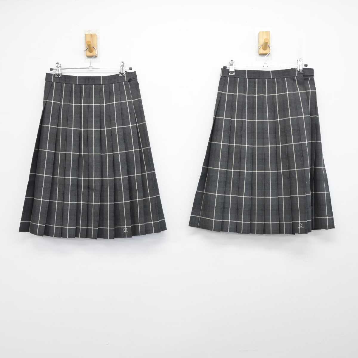 【中古】東京都 王子総合高等学校 女子制服 4点 (ブレザー・スカート) sf051328