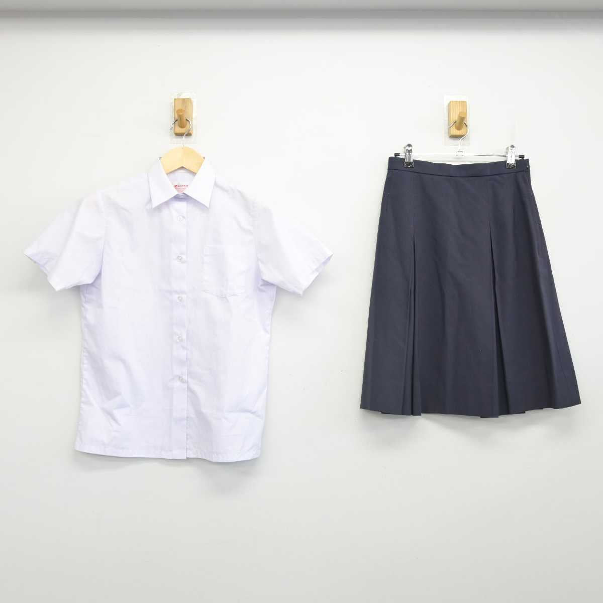 【中古】京都府 深草中学校 女子制服 2点 (シャツ・スカート) sf051389