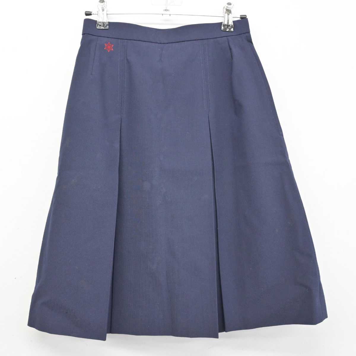 【中古】石川県 鹿西高等学校 女子制服 2点 (ニット・スカート) sf051510