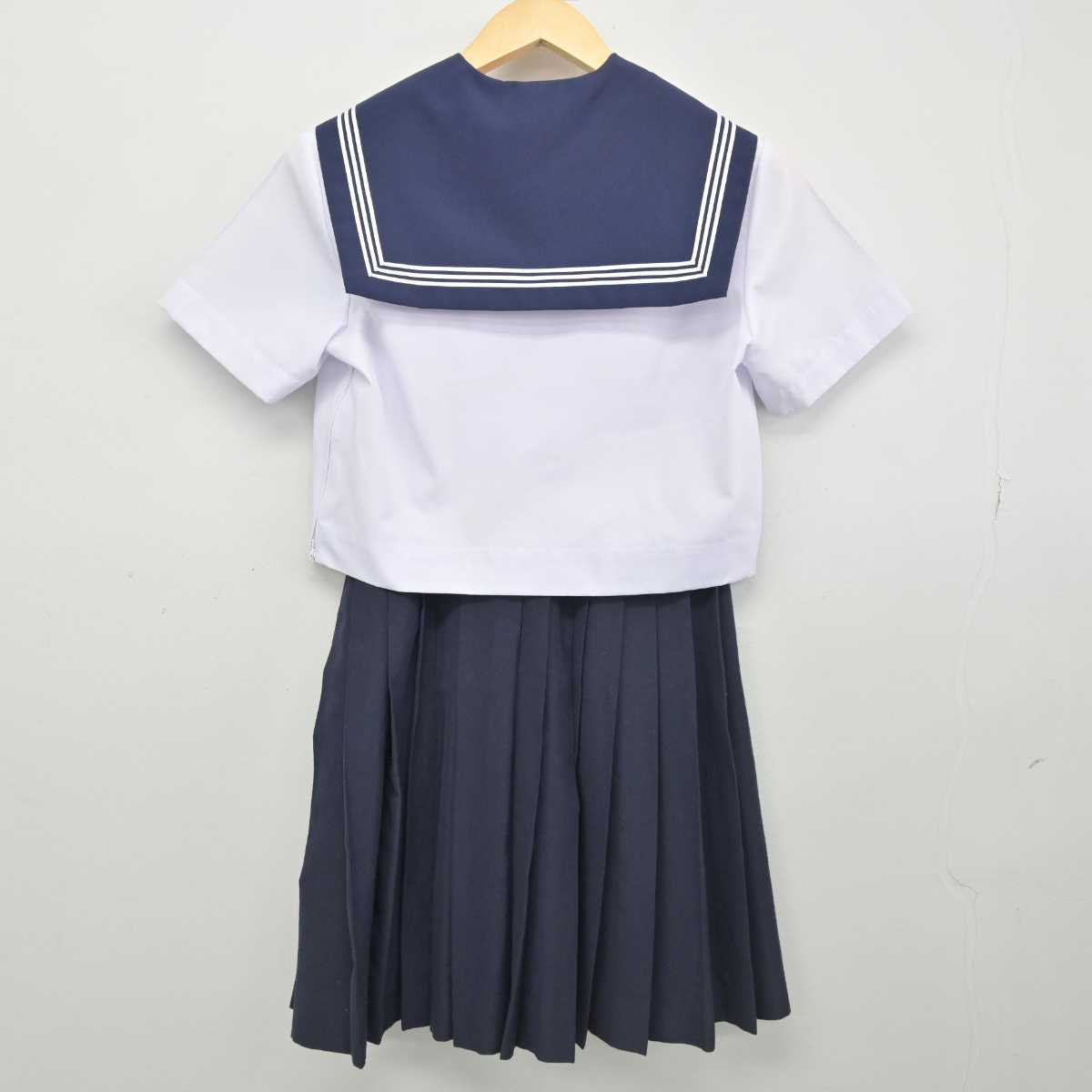 【中古】愛知県 碧南高等学校 女子制服 3点 (セーラー服・セーラー服・スカート) sf051654