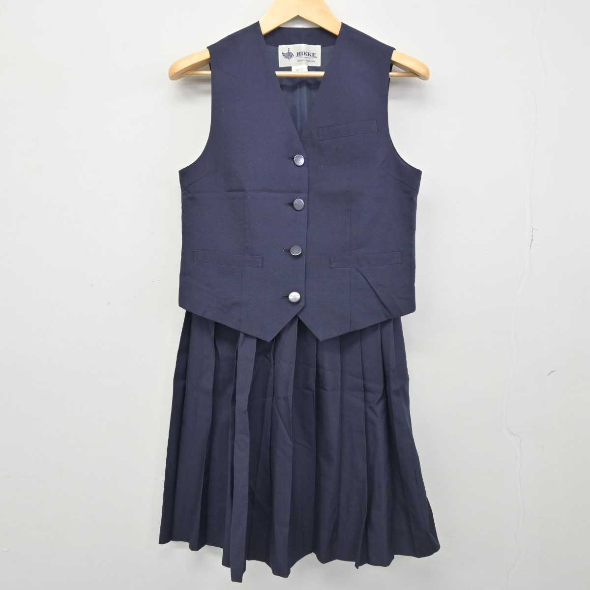 【中古】埼玉県 泰平中学校 女子制服 2点 (ベスト・スカート) sf051801