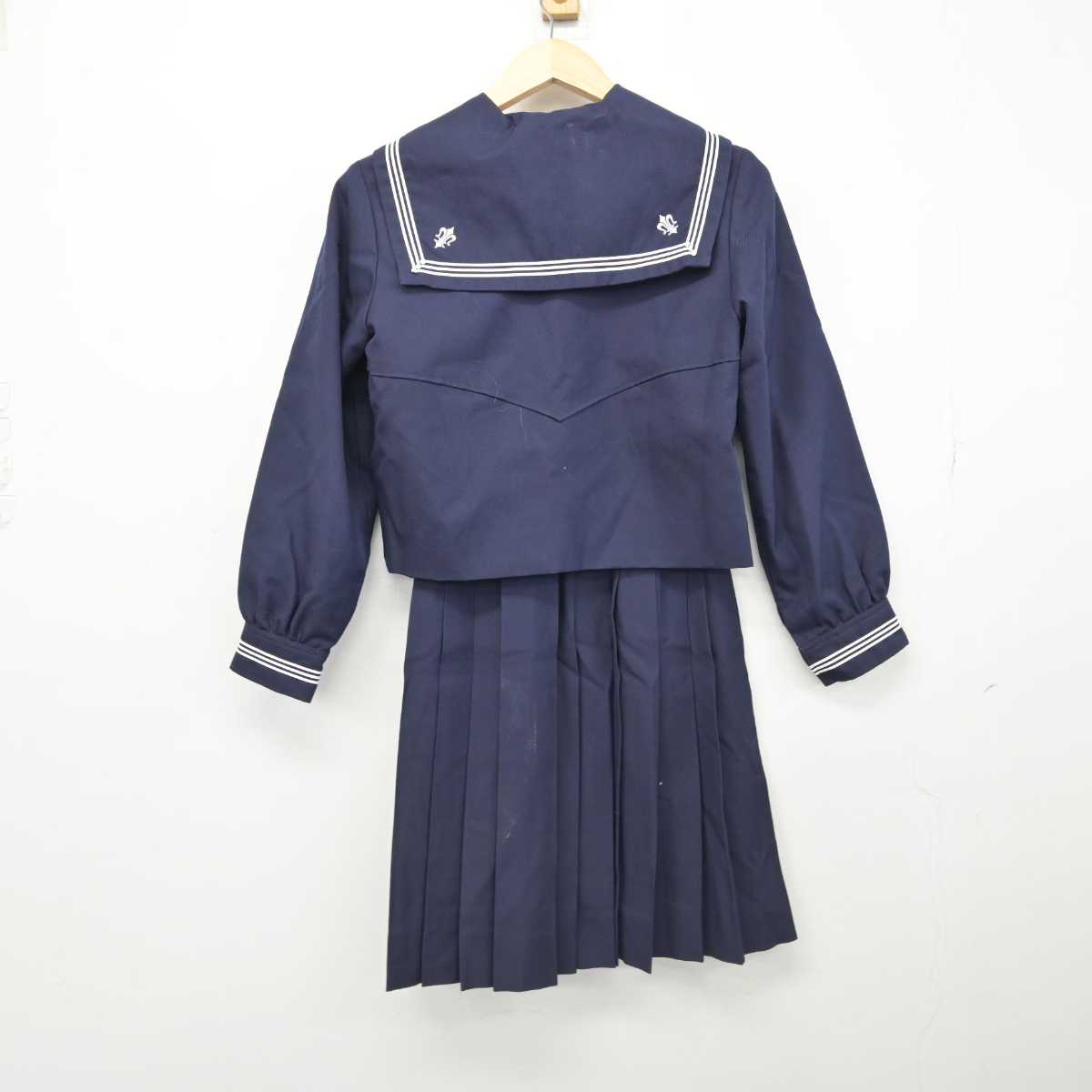 【中古】岩手県 盛岡白百合学園高等学校 女子制服 4点 (セーラー服・スカート) sf051866