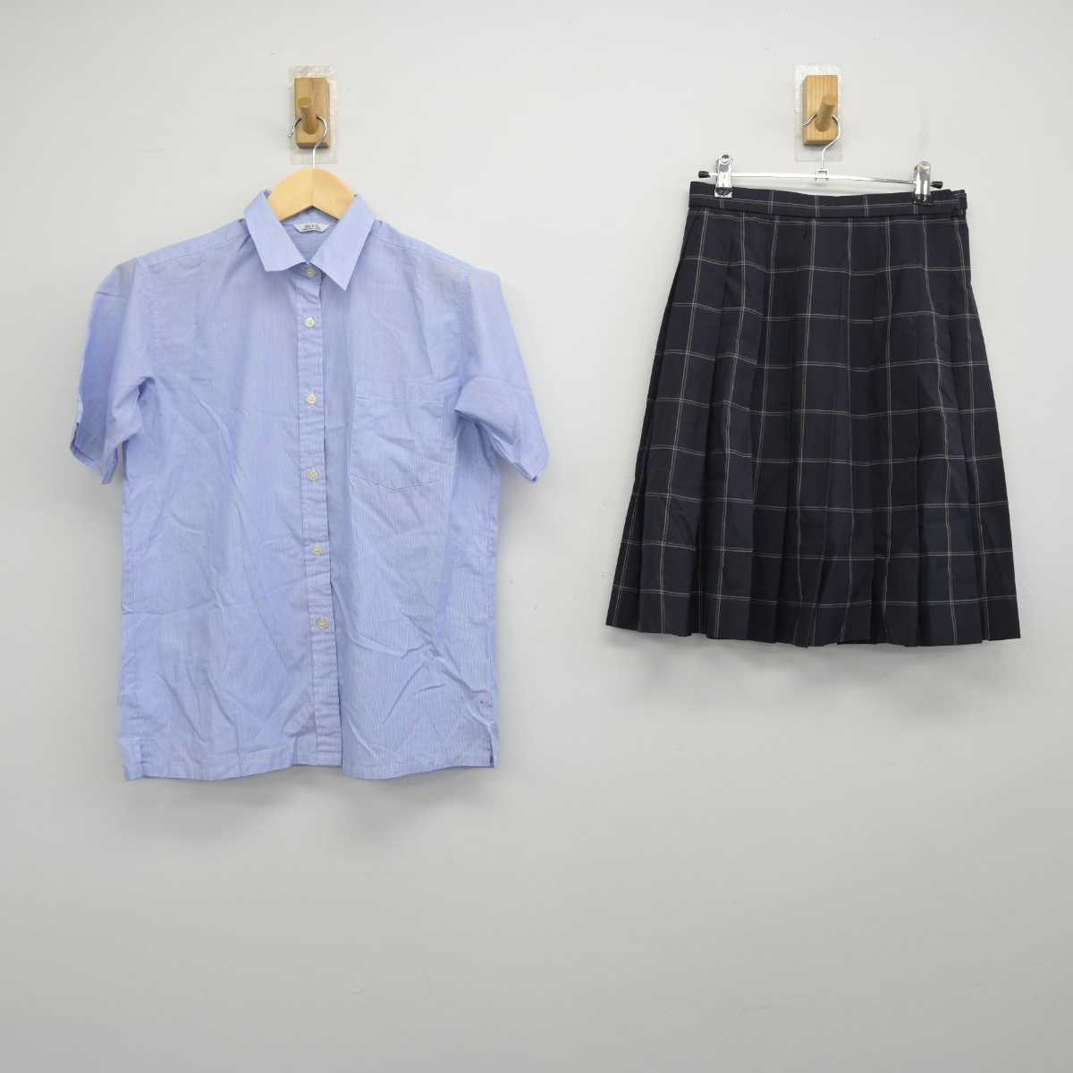 【中古】千葉県 流山南高等学校 女子制服 2点 (シャツ・スカート) sf051901