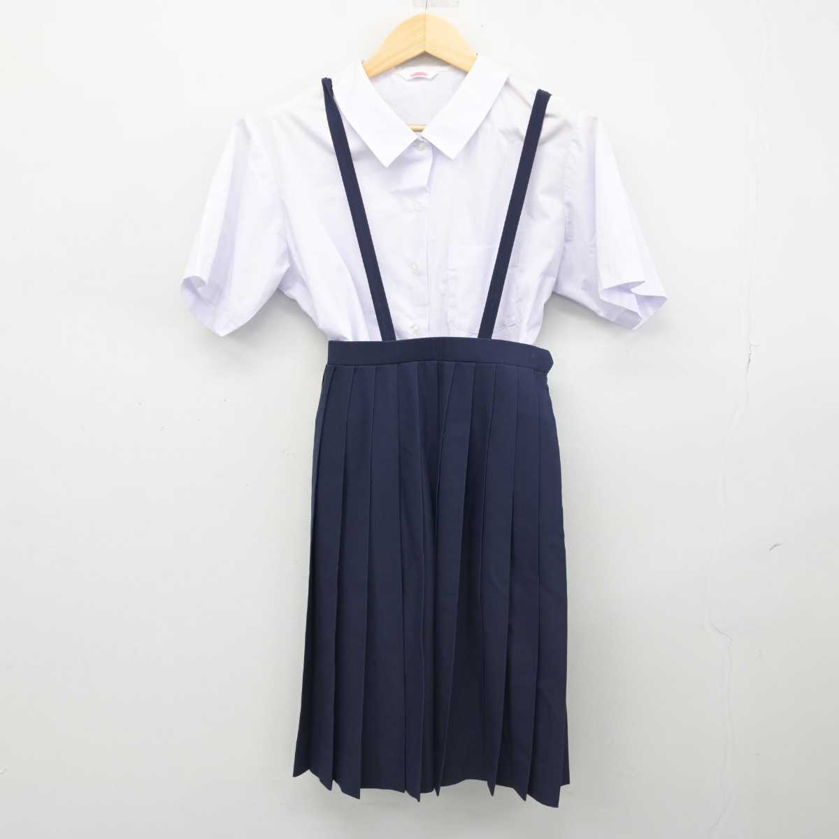 【中古】栃木県 北高根沢中学校 女子制服 2点 (シャツ・スカート) sf051931