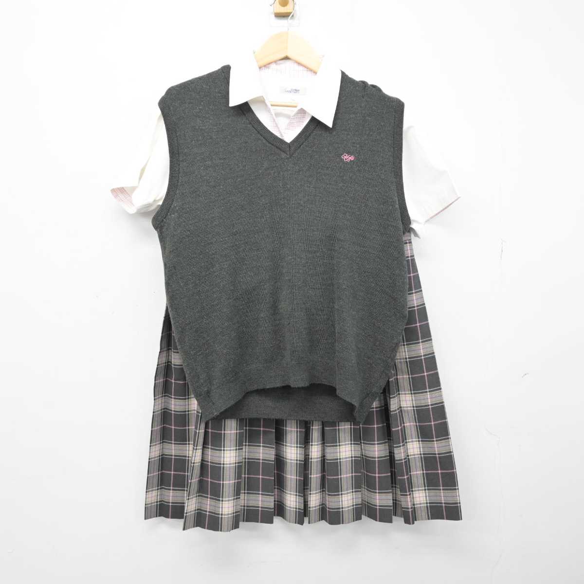 【中古】奈良県 奈良文化高等学校 女子制服 4点 (シャツ・ニットベスト・スカート) sf052035