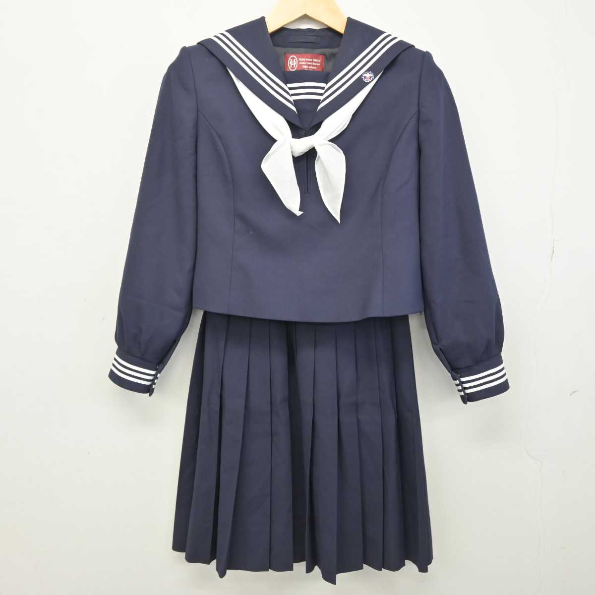 【中古】広島県 比治山女子高等学校 女子制服 5点 (セーラー服・スカート) sf052149