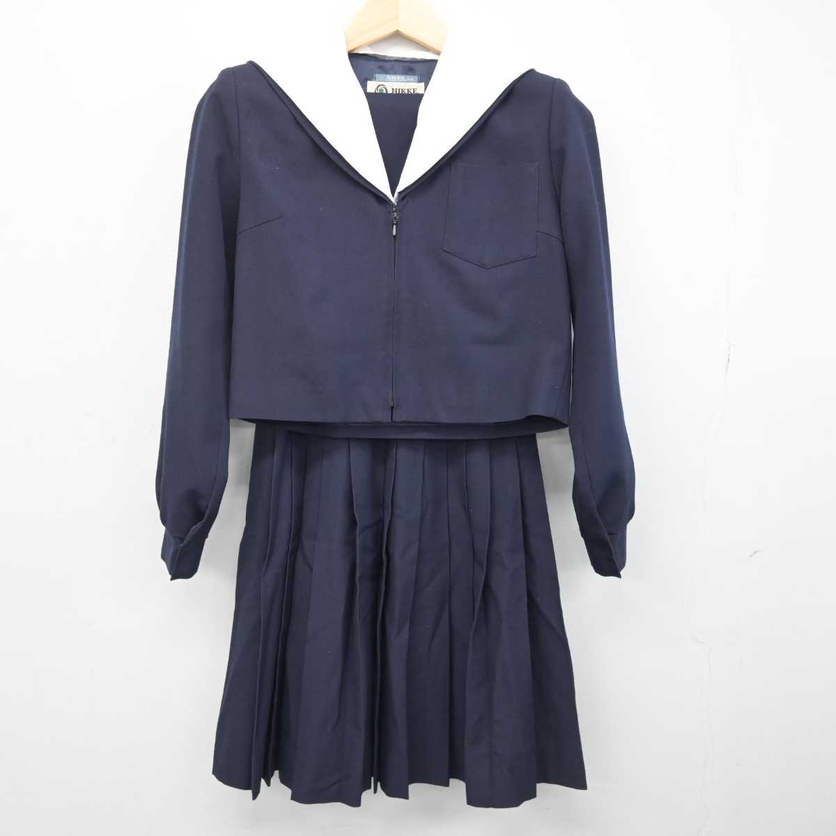 【中古】愛知県 円上中学校 女子制服 2点 (セーラー服・スカート) sf052164