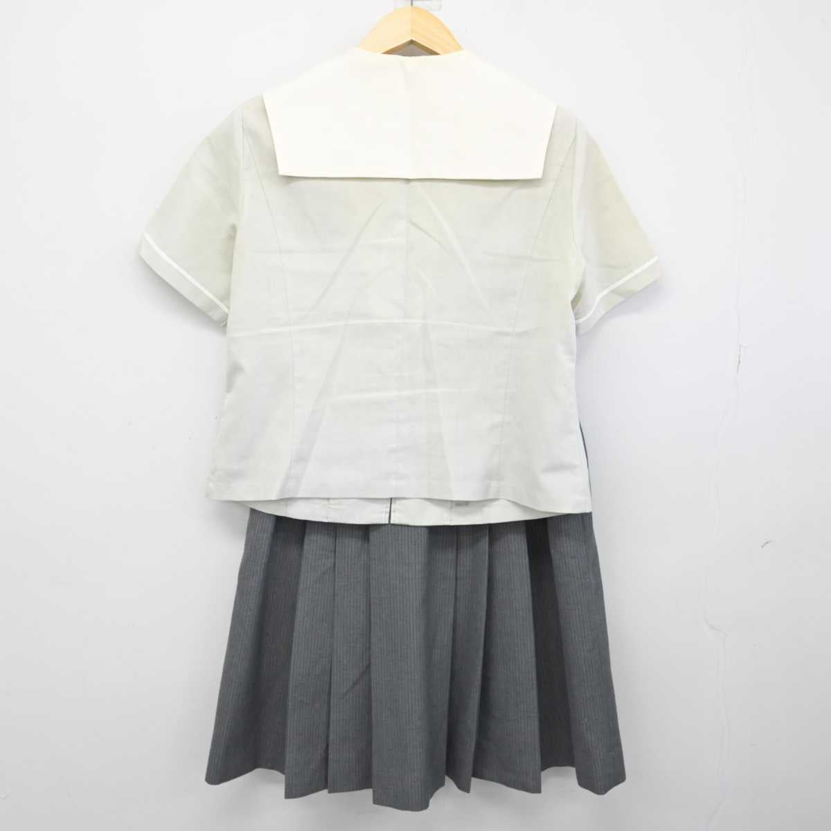 【中古】福岡県 九州国際大学付属高等学校 女子制服 4点 (セーラー服・ニット・スカート) sf052178