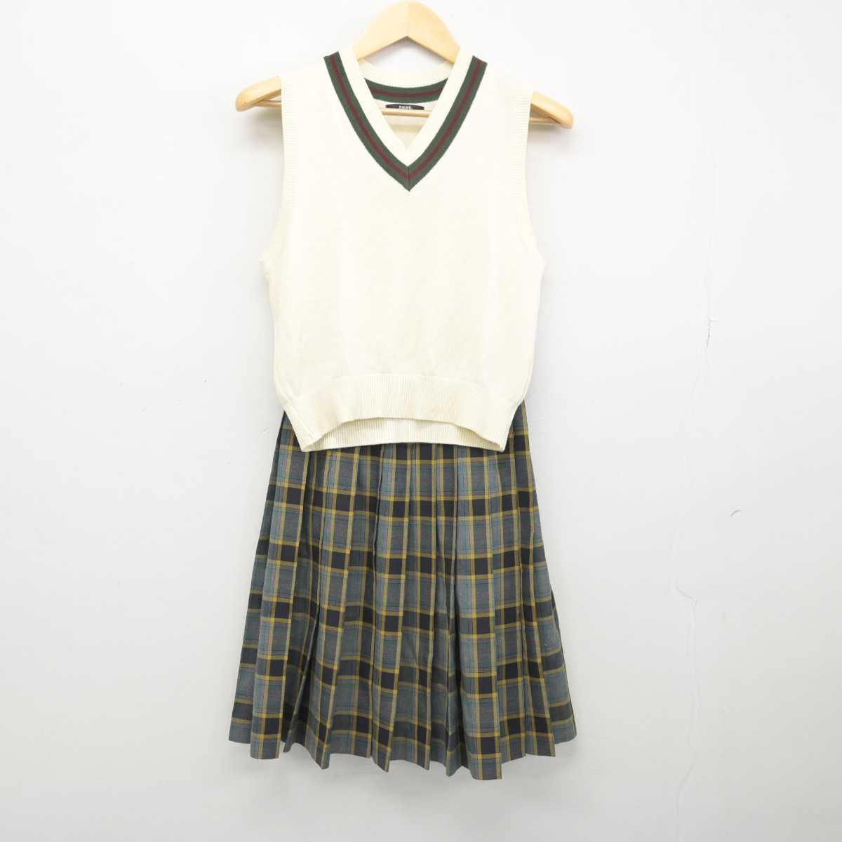 【中古】北海道 野幌中学校 女子制服 2点 (ニットベスト・スカート) sf052195