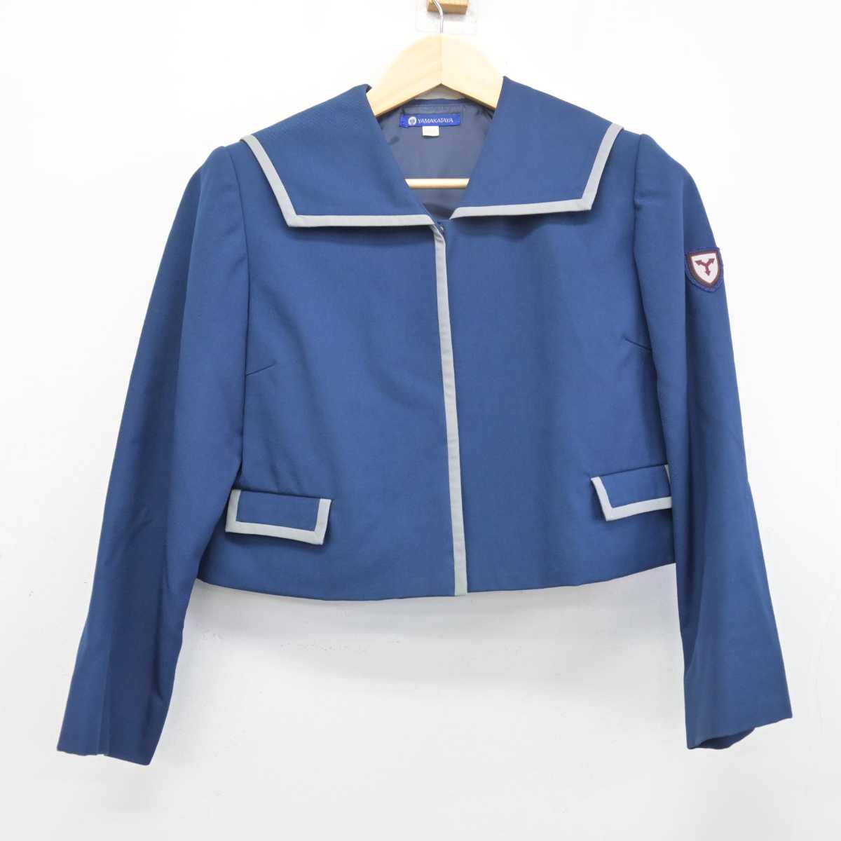 【中古】鹿児島県 鹿児島中央高等学校 女子制服 2点 (セーラー服・ジャンパースカート) sf052196