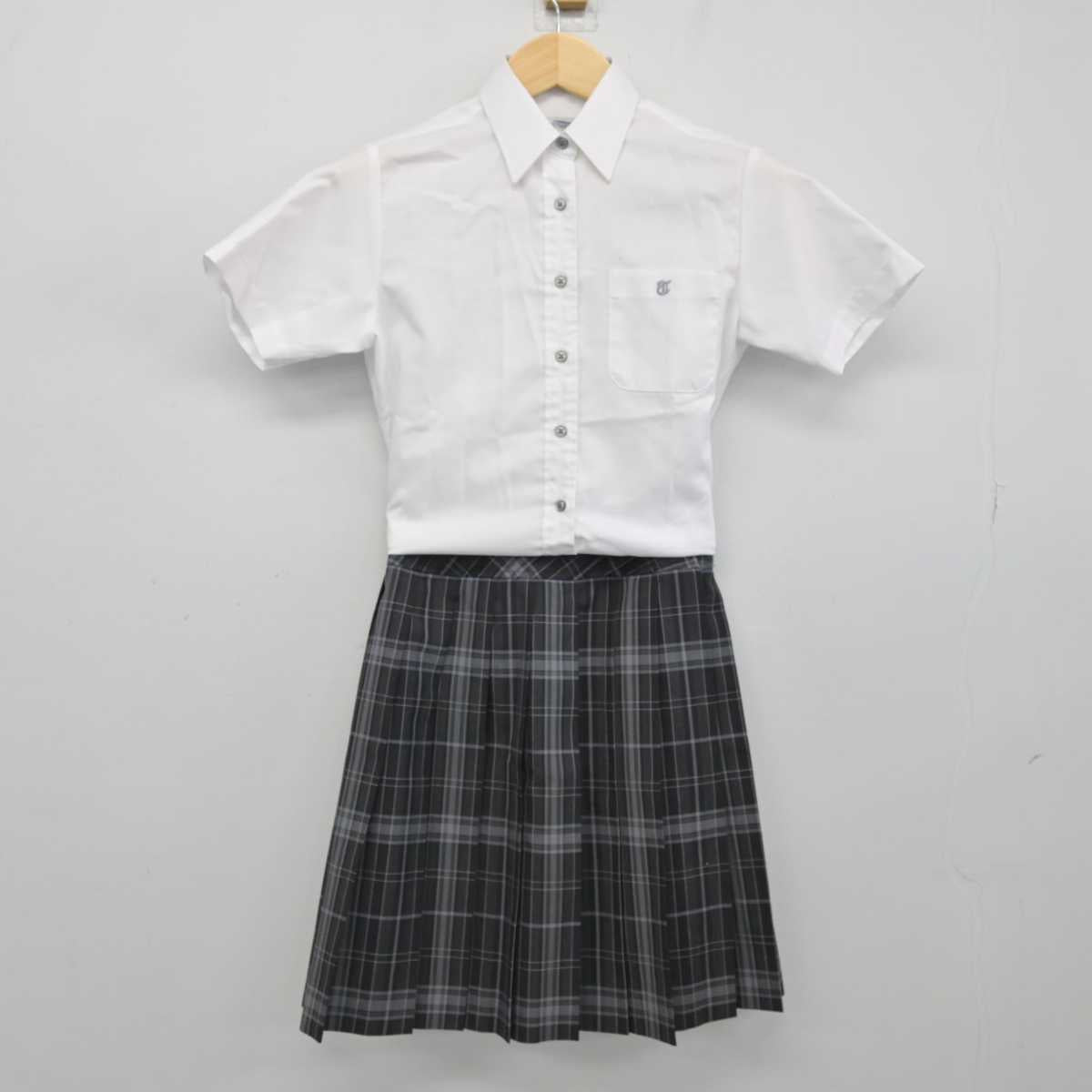 【中古】宮城県 東北高等学校 女子制服 2点 (シャツ・スカート) sf052203