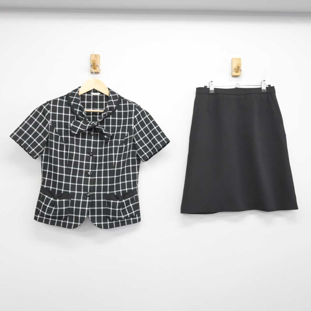 【中古】 事務服 女子制服 2点 (シャツ・スカート) sf052218