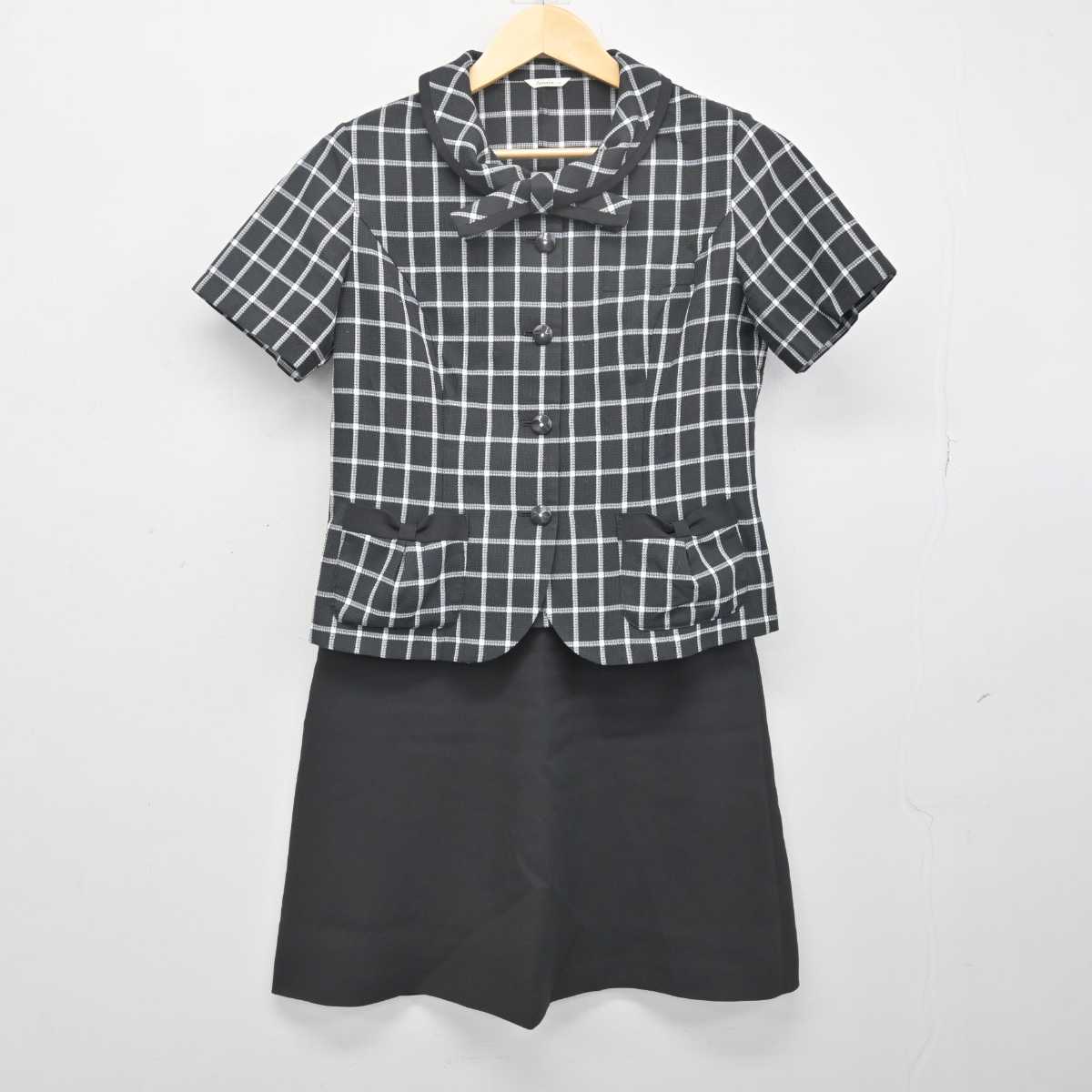 【中古】 事務服 女子制服 2点 (シャツ・スカート) sf052219