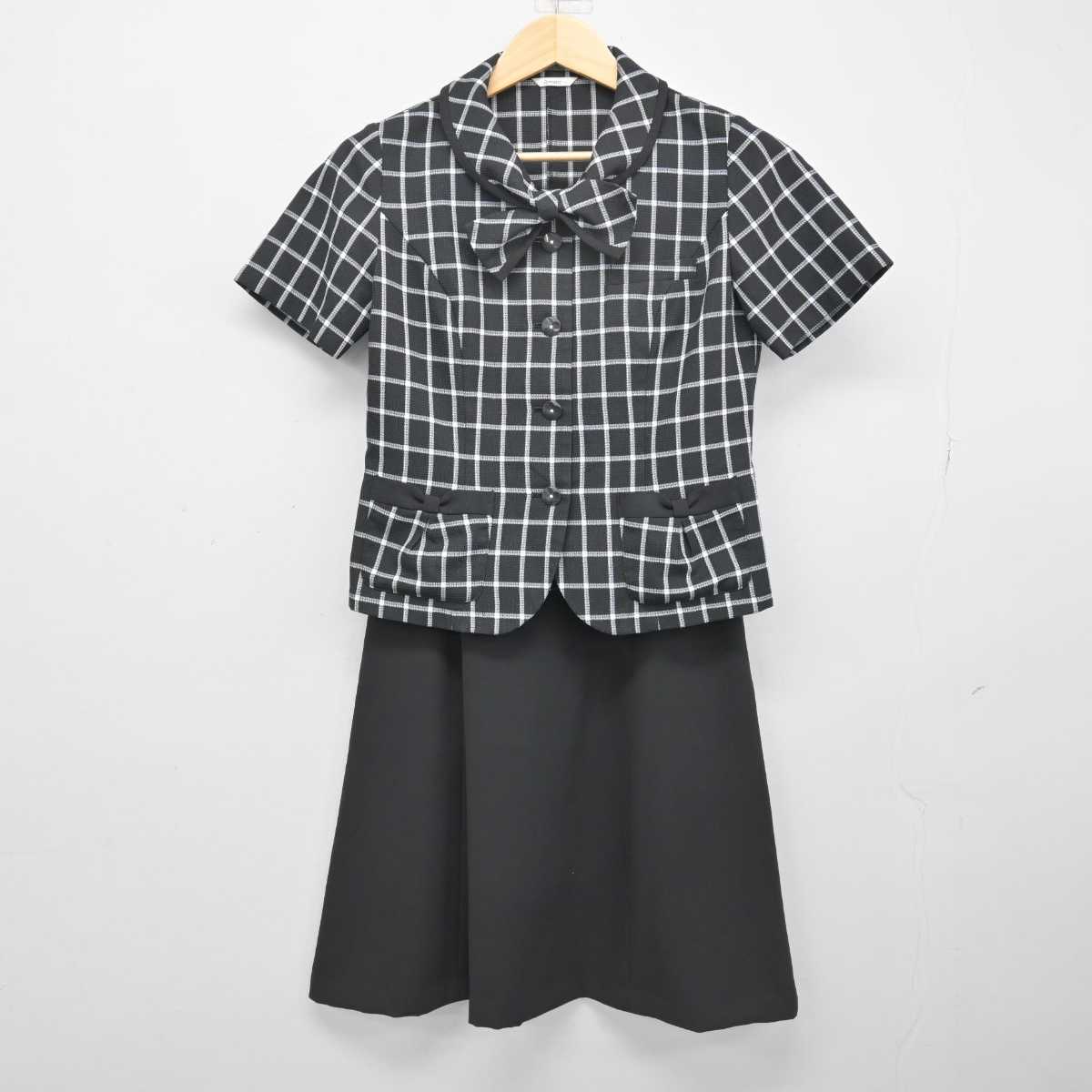 【中古】 事務服 女子制服 2点 (シャツ・スカート) sf052227