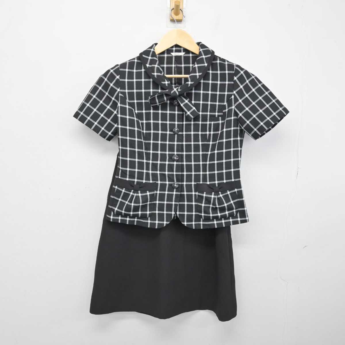 【中古】 事務服 女子制服 2点 (ブラウス・スカート) sf052229