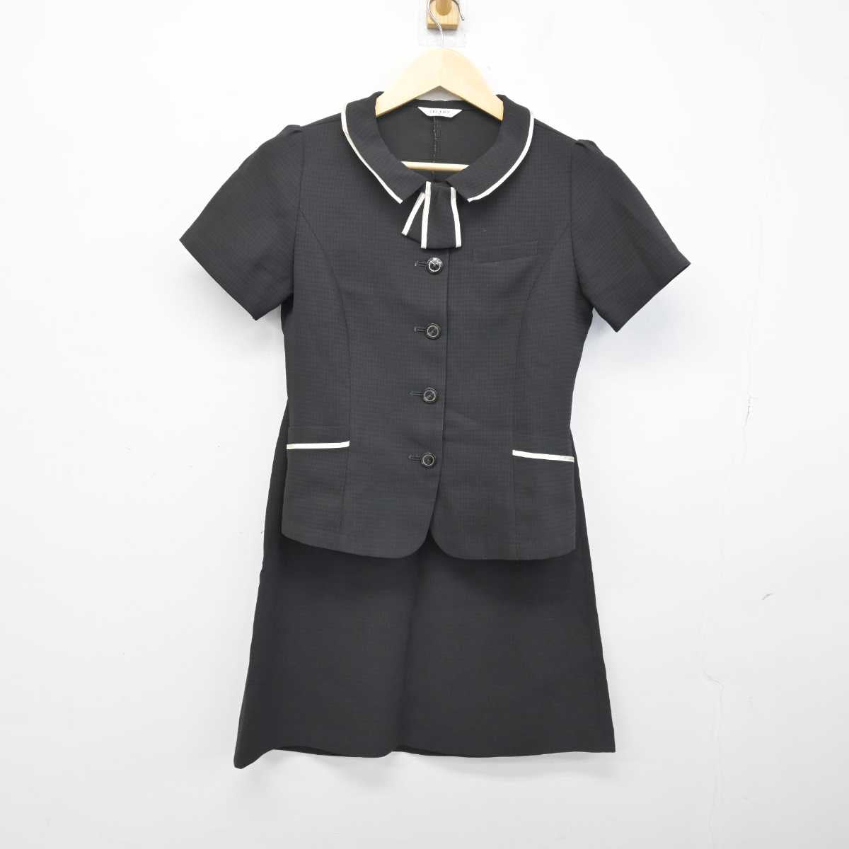 【中古】 事務服 女子制服 2点 (ブラウス・スカート) sf052232