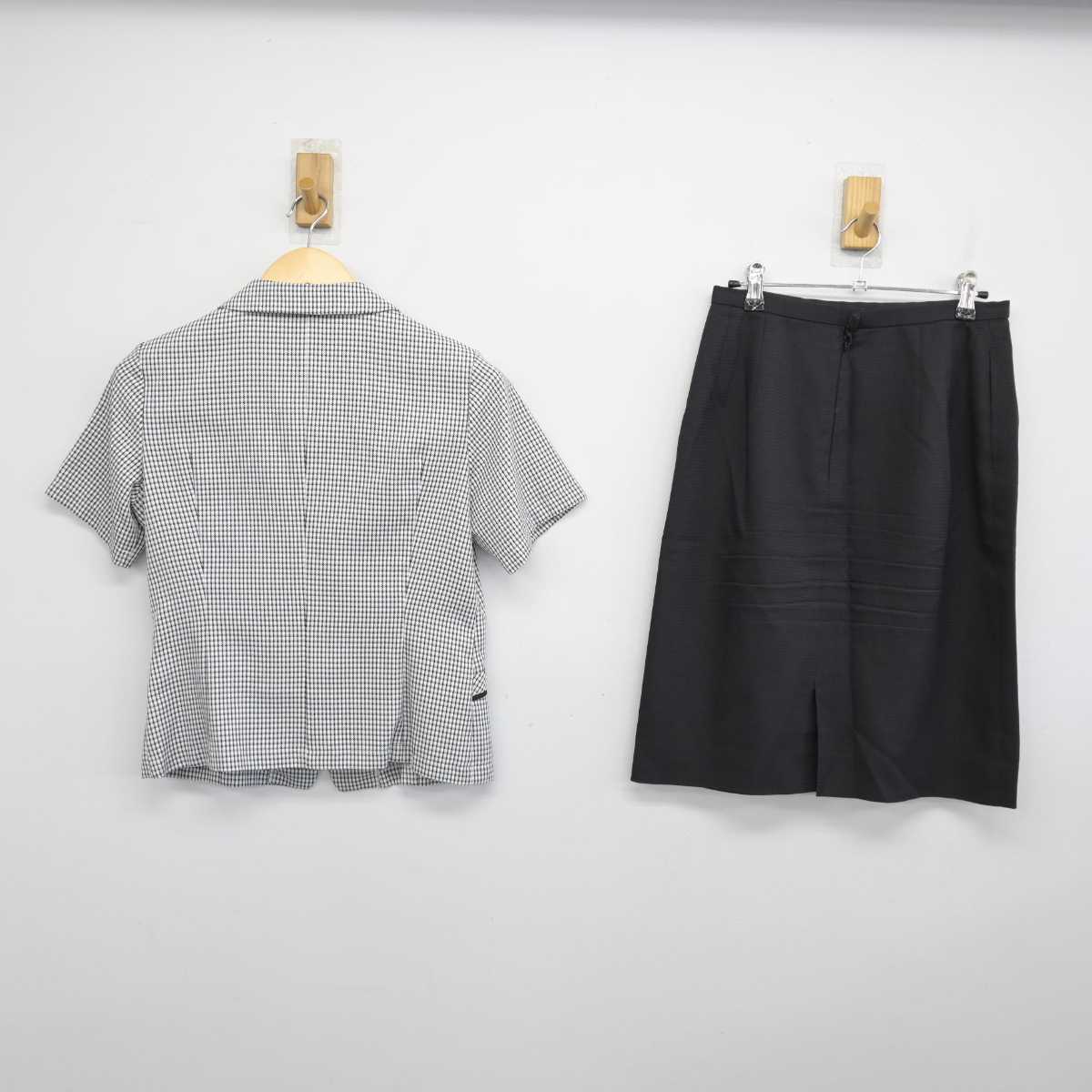 【中古】 事務服 女子制服 2点 (ブラウス・スカート) sf052247