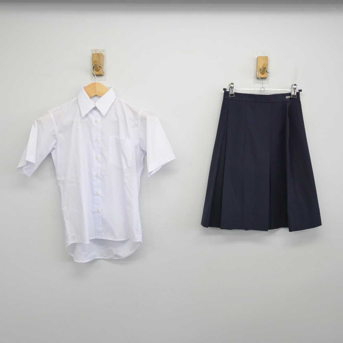 中古】岡山県 芳泉中学校 女子制服 2点 (シャツ・スカート) sf052268 | 中古制服通販パレイド