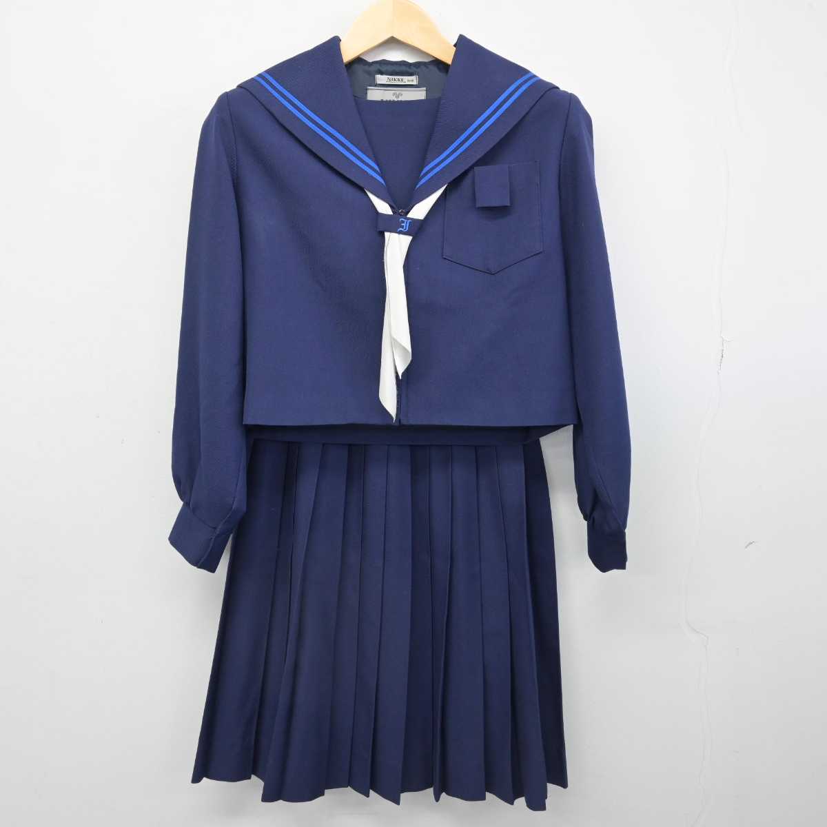 【中古】愛知県 石尾台中学校 女子制服 3点 (セーラー服・スカート) sf052280