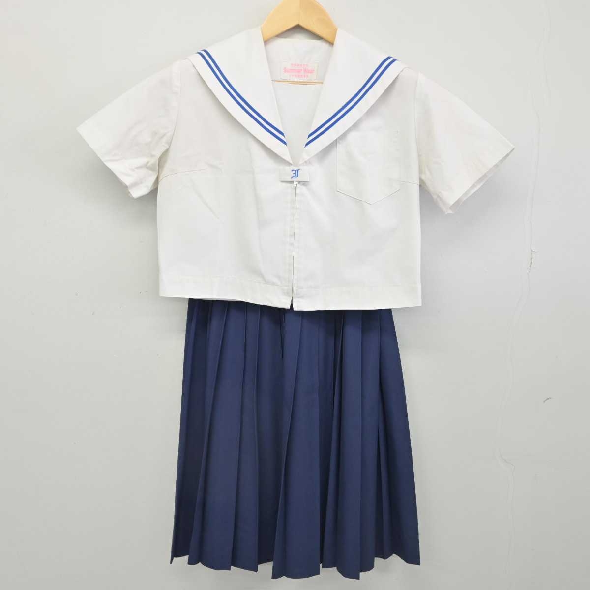 【中古】愛知県 石尾台中学校 女子制服 3点 (セーラー服・スカート) sf052282