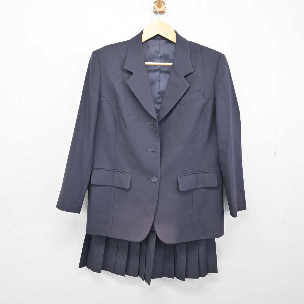 【中古】千葉県 国府台高等学校 女子制服 3点 (ブレザー・スカート) sf052431