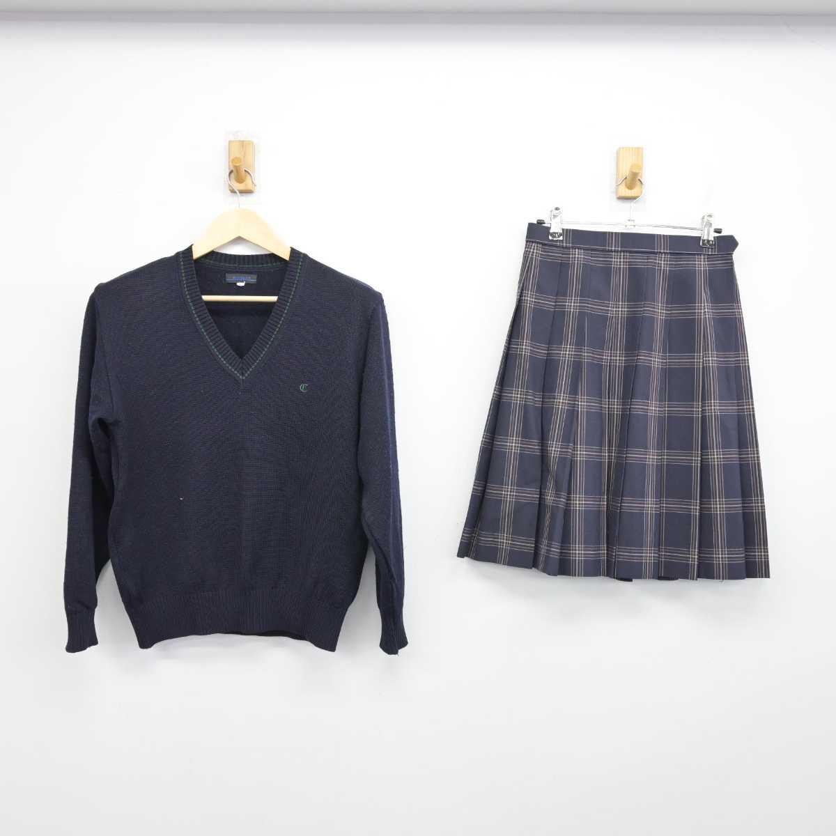 中古】埼玉県 所沢中央高等学校 女子制服 2点 (ニット・スカート 