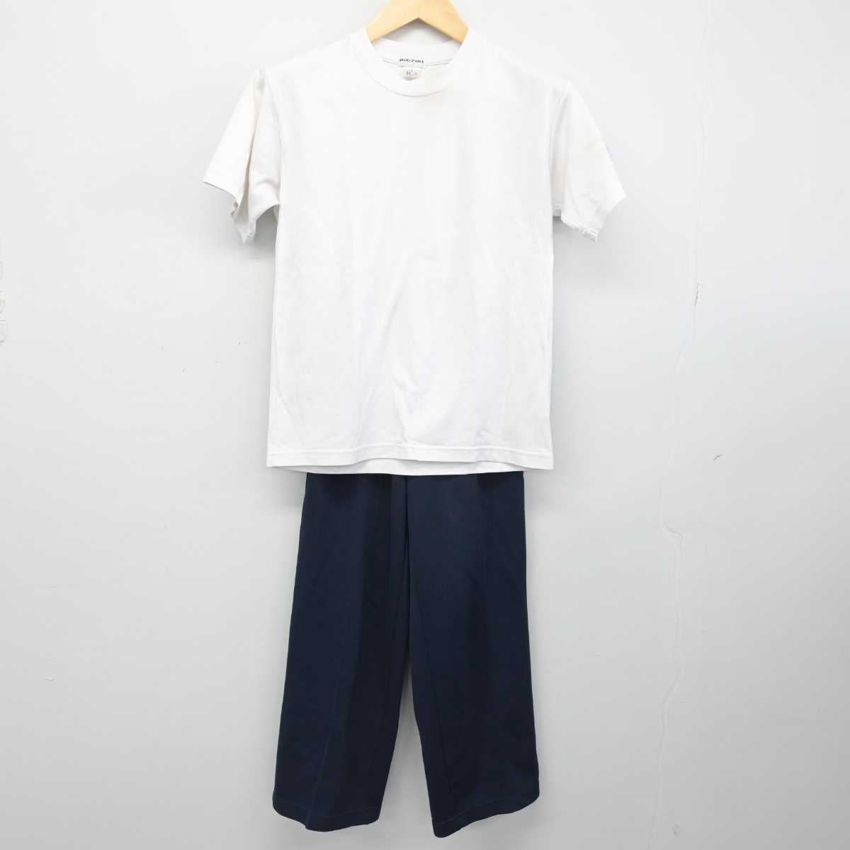 【中古】東京都 清泉中学校 女子制服 3点 (ジャージ 上・体操服 上・ジャージ 下) sf052446