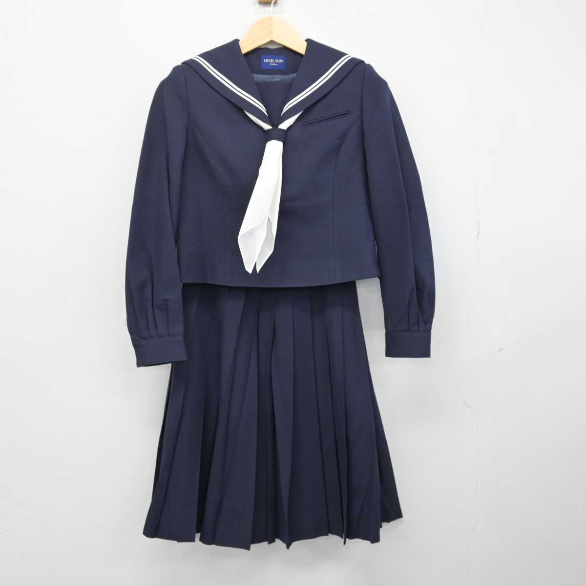 【中古】北海道 苫小牧東中学校 女子制服 4点 (セーラー服・ベスト・スカート) sf052487