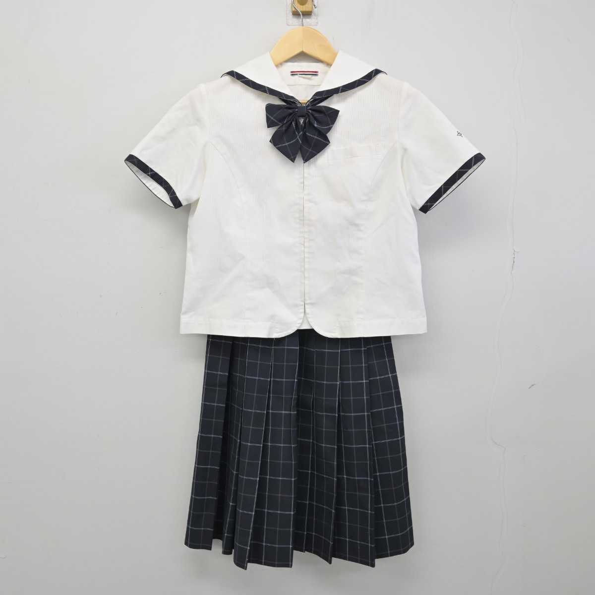 【中古】長崎県 鎮西学院高等学校 女子制服 4点 (シャツ・シャツ・スカート) sf052500