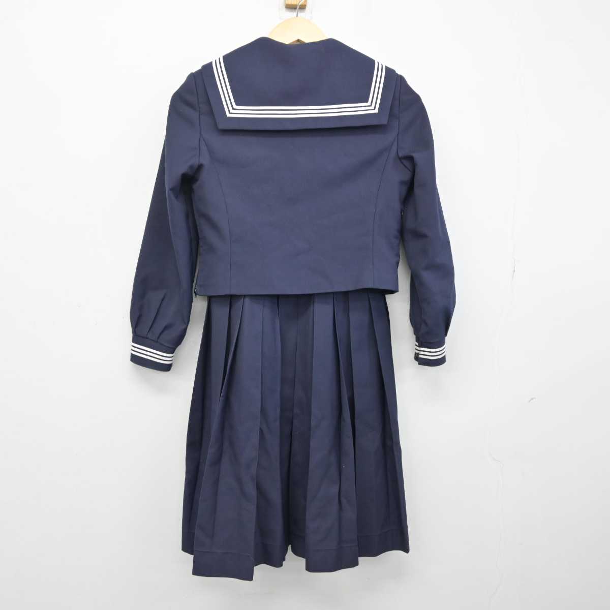 【中古】東京都 西台中学校 女子制服 3点 (セーラー服・ジャンパースカート) sf052511