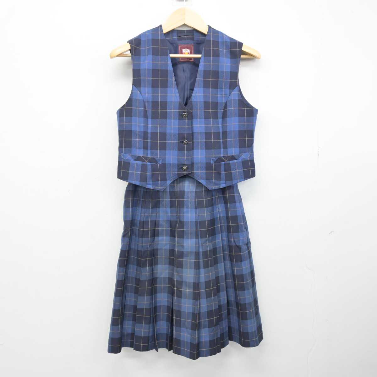 【中古】北海道 稚内高等学校 女子制服 4点 (ブレザー・ベスト・スカート) sf052607