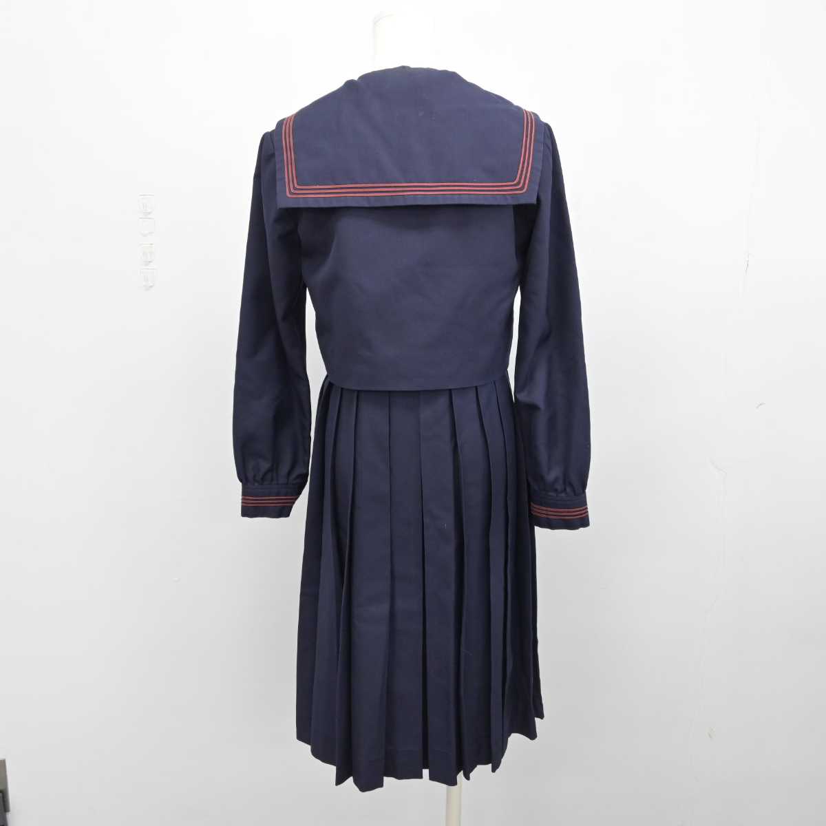 【中古】福岡県 福岡女学院中学校・高等学校 女子制服 3点 (セーラー服・ジャンパースカート) sf052616